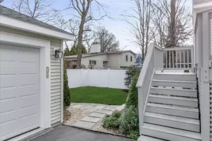 2031 Commonwealth, Newton, MA 02466 - Photo 32