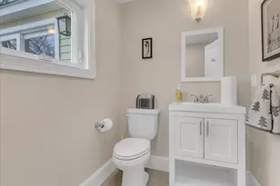 2031 Commonwealth, Newton, MA 02466 - Photo 10