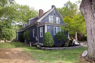 427 Bedford St, Lakeville, MA 02347 - Photo 6