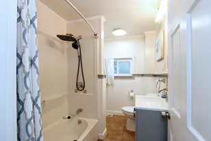 427 Bedford St, Lakeville, MA 02347 - Photo 16
