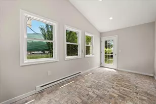 1649 Rodman St, Fall River, MA 02721 - Photo 26