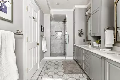 11 Chestnut Street, Boston, MA 02108 - Photo 20