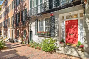 11 Chestnut St, Boston, MA 02108 - Photo 1