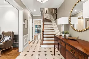 11 Chestnut St, Boston, MA 02108 - Photo 8