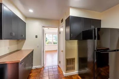 18 Dana St, Amherst, MA 01002 - Photo 10