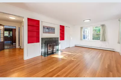 18 Dana St, Amherst, MA 01002 - Photo 4