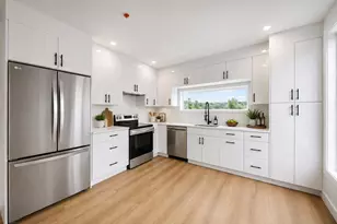 4164 Washington St, Boston, MA 02131 - Photo 16