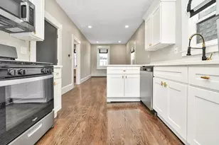 14-16 Carson St, Boston, MA 02125 - Photo 10