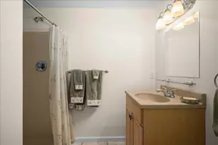 38 Hemlock Dr, Northborough, MA 01532 - Photo 32