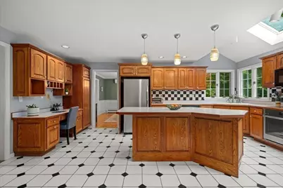 38 Hemlock Dr, Northborough, MA 01532 - Photo 10