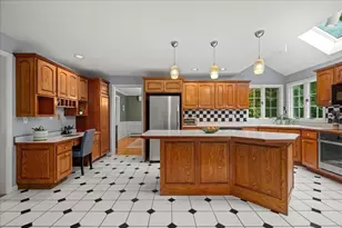 38 Hemlock Dr, Northborough, MA 01532 - Photo 10