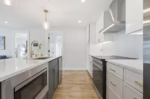 655 Saratoga St, Boston, MA 02128 - Photo 4