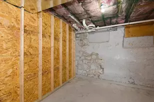 1048 Saratoga St, Boston, MA 02128 - Photo 14