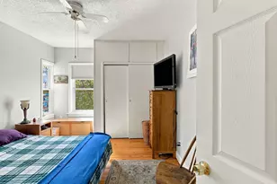 562 Newport Ave, Attleboro, MA 02703 - Photo 28
