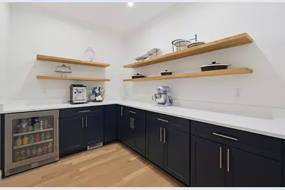15 Wellesley Ave, Burlington, MA 01803 - Photo 8