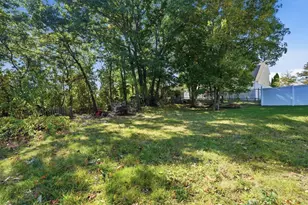 8 1st St, Malden, MA 02148 - Photo 30