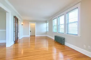 30 Edgecliff Rd, Watertown, MA 02472 - Photo 2