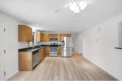17 Flagstone Pl #17, Bridgewater, MA 02324 - Photo 10