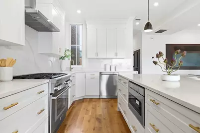 520 E Broadway, Boston, MA 02127 - Photo 12