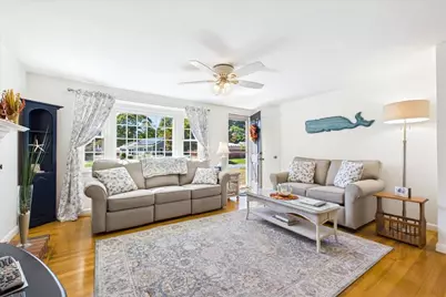 32 Scholl Av, Yarmouth, MA 02673 - Photo 12