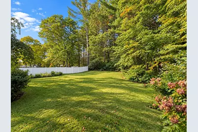 14 Dunvegan Dr, Merrimac, MA 01860 - Photo 4
