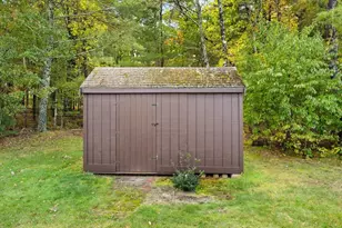8 Narranganset Dr, Plymouth, MA 02360 - Photo 32