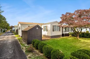 8 Narranganset Dr, Plymouth, MA 02360 - Photo 30