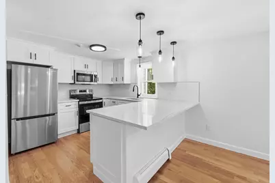 28 Ware St #1, Lowell, MA 01851 - Photo 2