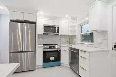 36 Rose Ave #36, Watertown, MA 02472 - Photo 2