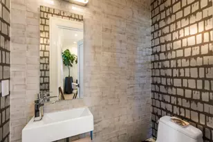 42 Harvard St, Boston, MA 02129 - Photo 16
