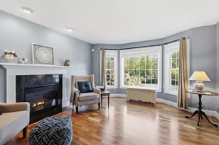 7 Holly Cir, Easthampton, MA 01027 - Photo 8