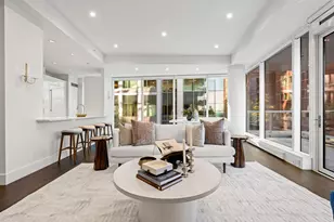 22 Liberty Dr, Boston, MA 02210 - Photo 2