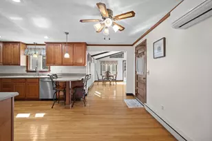 1036 Cohannet St, Taunton, MA 02780 - Photo 6