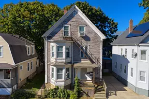 45 Pierce St, New Bedford, MA 02740 - Photo 2