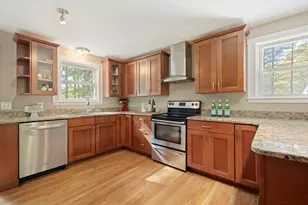 35 Pine St, Sharon, MA 02067 - Photo 10