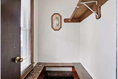 54 Commonwealth Ave, Springfield, MA 01108 - Photo 6