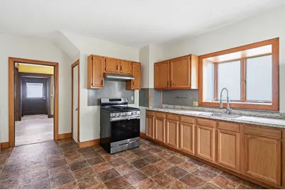 54 Commonwealth Ave, Springfield, MA 01108 - Photo 18