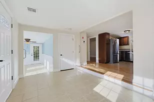 116 Lakeshore Dr, Blackstone, MA 01504 - Photo 4