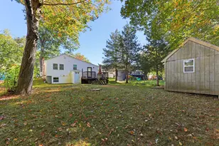116 Lakeshore Dr, Blackstone, MA 01504 - Photo 28
