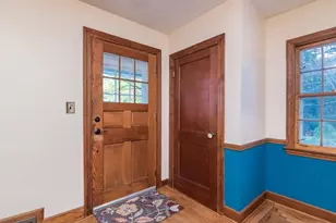 19 Moorland St, Amherst, MA 01002 - Photo 6