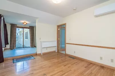 19 Moorland St, Amherst, MA 01002 - Photo 18