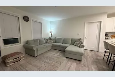 652 Merrimack St #203, Lowell, MA 01854 - Photo 6