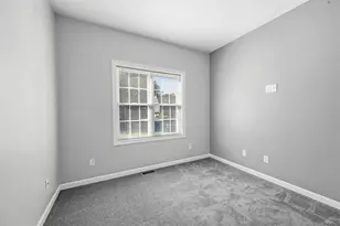 1677 Plymouth St, Bridgewater, MA 02324 - Photo 14