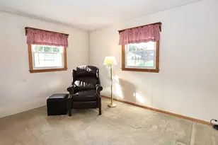 16 Hycrest Dr, Worcester, MA 01606 - Photo 12