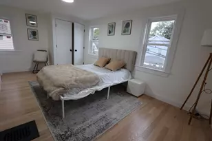 8 Curve St, Newton, MA 02465 - Photo 10