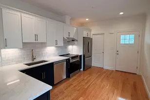 711 Mt Hope St, North Attleboro, MA 02760 - Photo 2