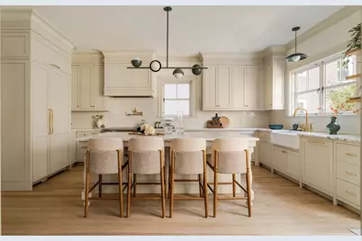 177 Hancock St, Cambridge, MA 02139 - Photo 1