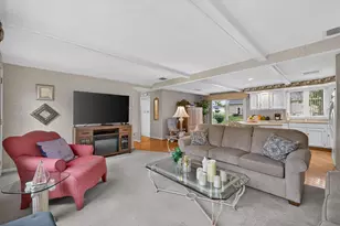 208 Frost St, Fall River, MA 02721 - Photo 8