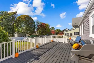7 Wheeler St, Peabody, MA 01960 - Photo 10