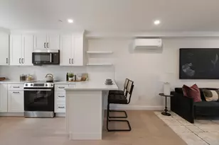 19 Paris St, Everett, MA 02149 - Photo 6